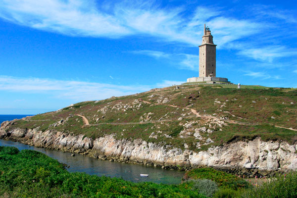 Геркулесова башня, фото сайта spaincenter.org